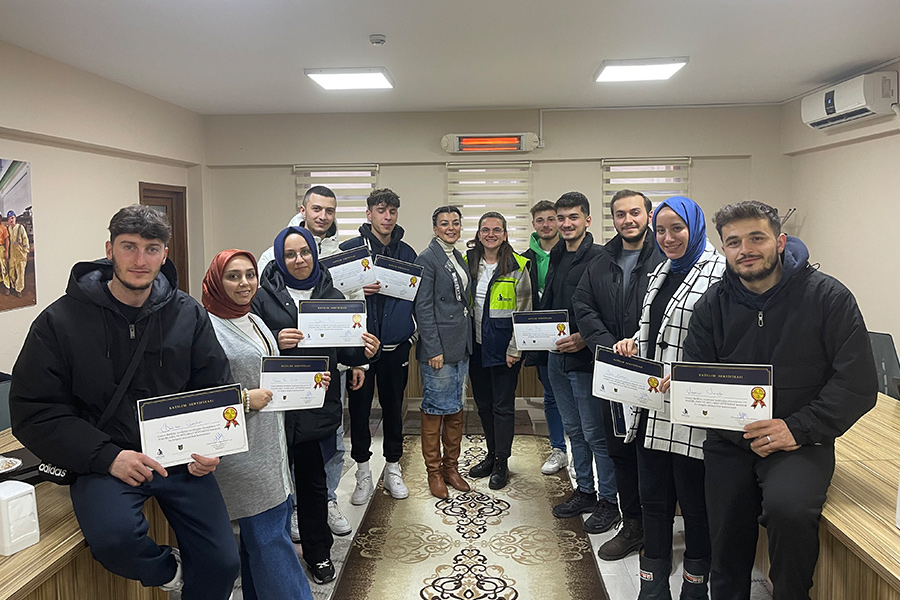 Öz Geçmiş Hazırlama ve Mülakat Teknikleri Eğitimi